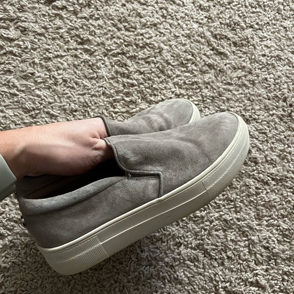 Gray Steve Madden Sneakers - Picture 2 of 6